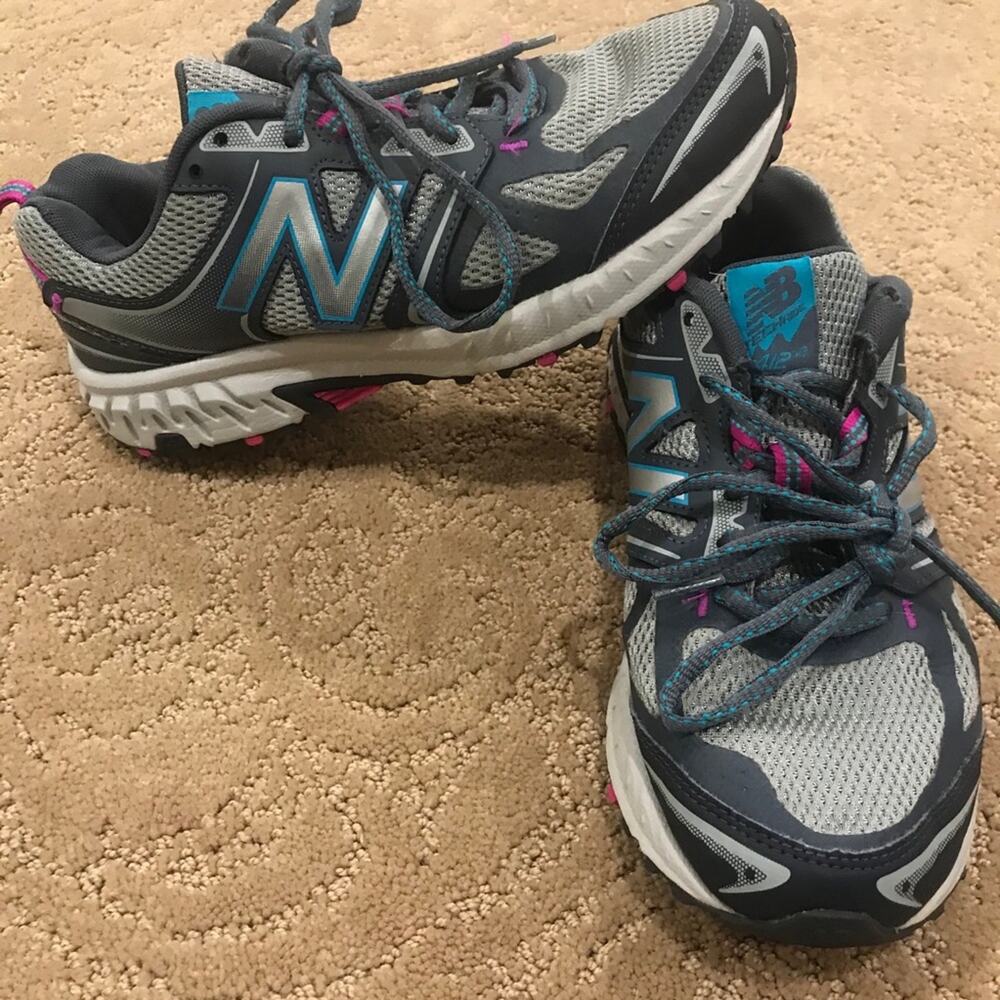 Women's New Balance 412 V3 Size 8.5